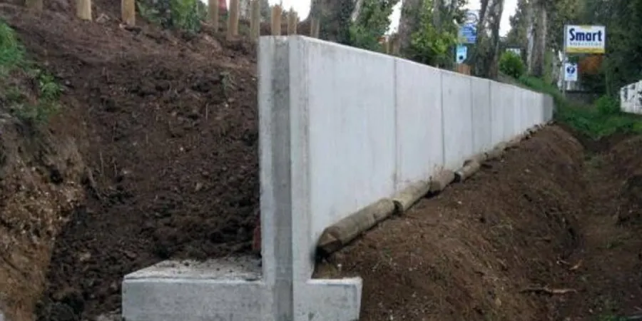 Retaining Wall Design in Kelowna: Geotechnical Input That Holds the Slope